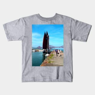 South Queensferry Harbour Kids T-Shirt